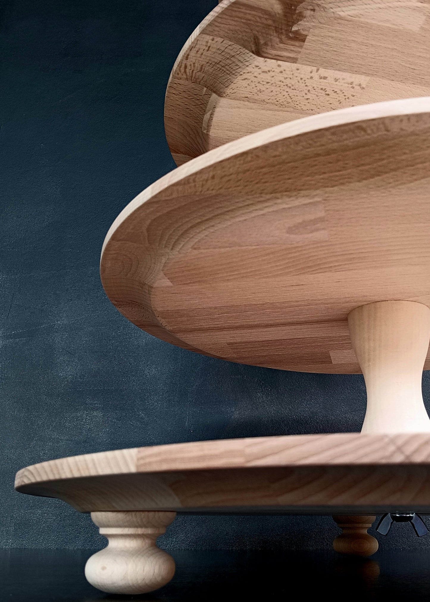 Etagere hadgefertigt aus Holz naturbelassen 3 Etagen Säulen modern