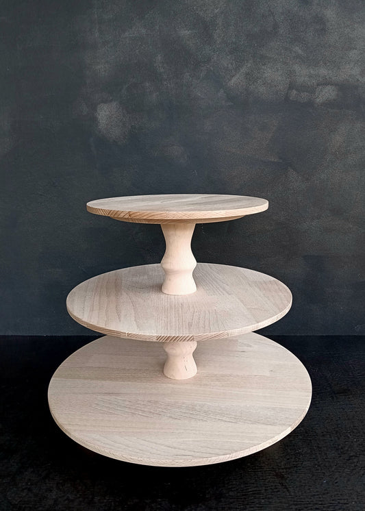 Etagere handgefertigt aus Holz naturbelassen 3 Etagen Säulen klassisch
