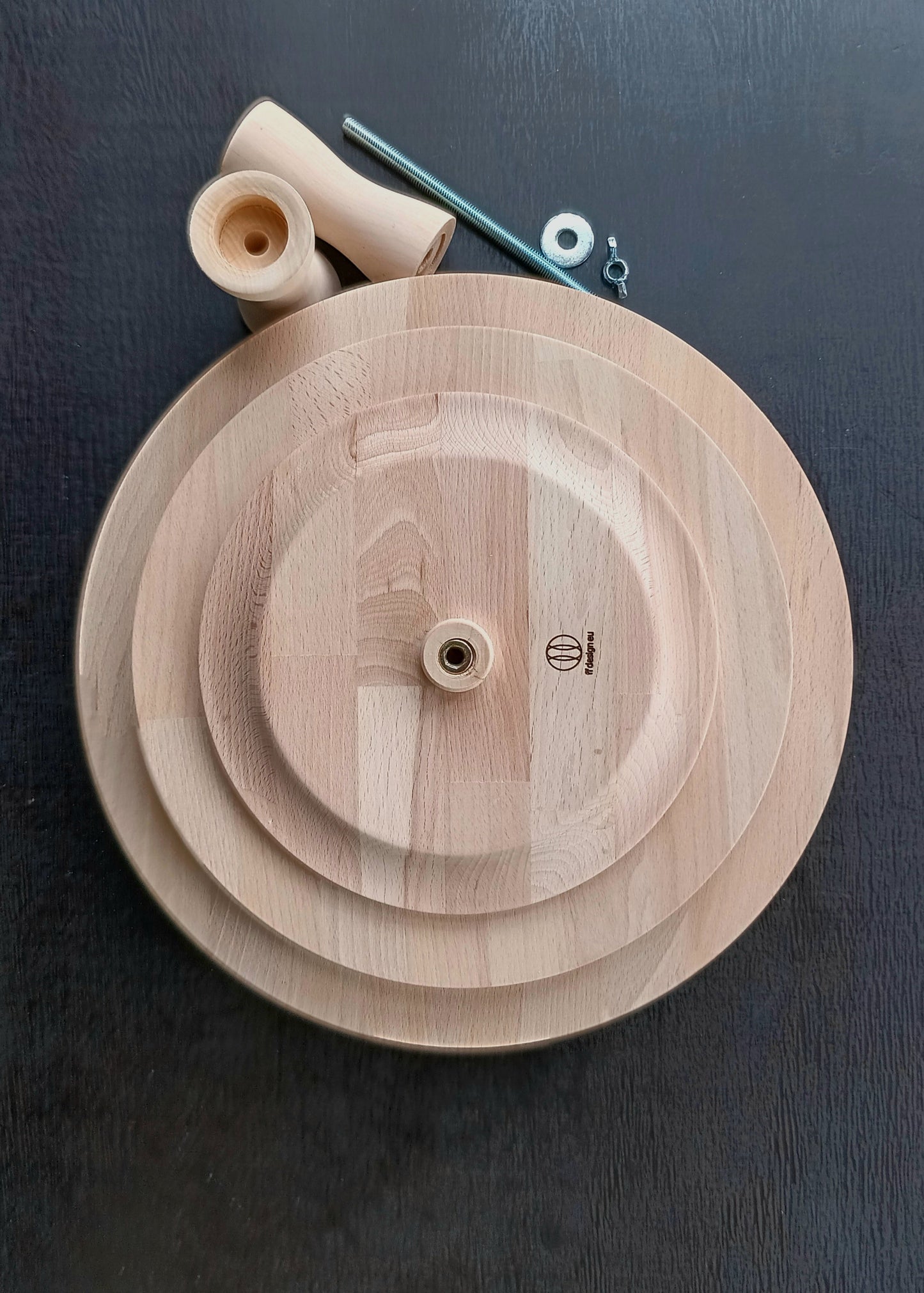 Etagere hadgefertigt aus Holz naturbelassen 3 Etagen Säulen modern