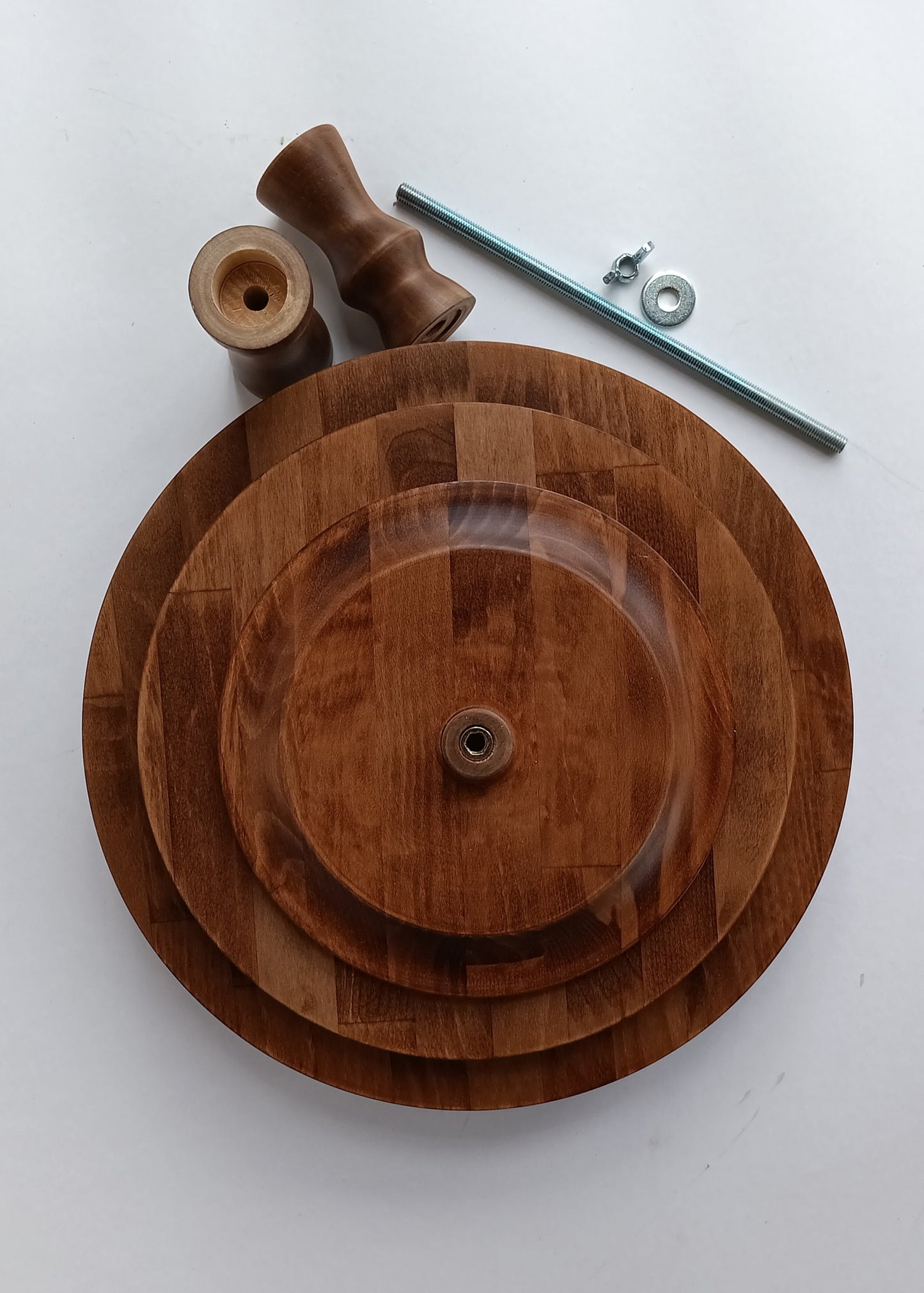 Etagere handgefertigt aus Holz Farbe Antikbraun 3 Etagen Säulen klassisch